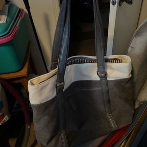 Briefcase with cushioned place for laptop